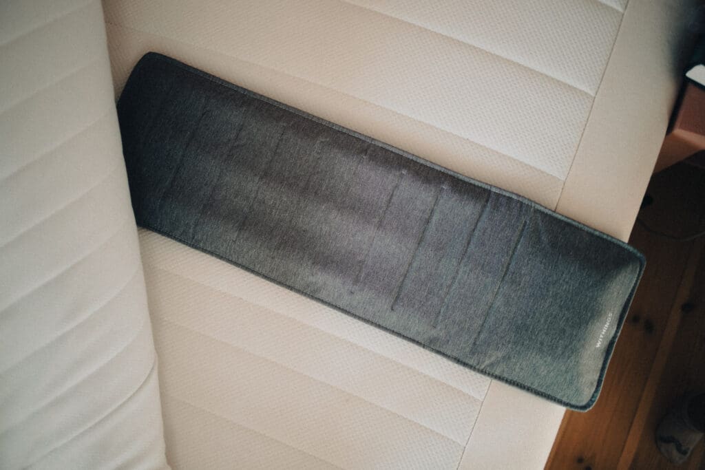 Winthings Sleep Analyzer under the matress